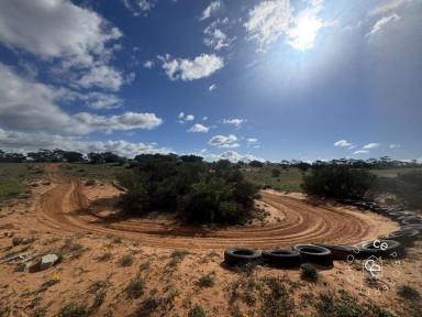 Lifestyle For Sale - SA - Black Hill - 5353 - Go off road and go have fun. (Image 2)