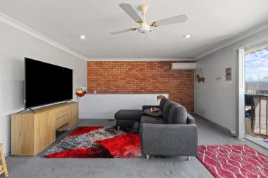 Townhouse For Sale - NSW - Raymond Terrace - 2324 - SPACIOUS TOWNHOUSE CLOSE TO TOWN  (Image 2)