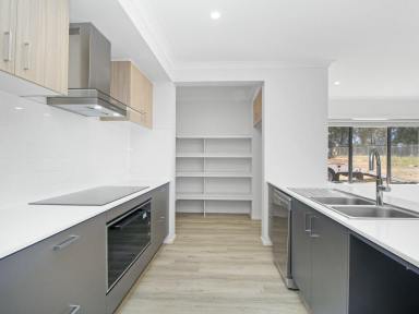 House For Sale - VIC - East Bairnsdale - 3875 - YOUR NEW HOME OR NEXT INVESTMENT – BRAND NEW!  (Image 2)