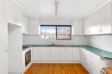 House For Lease - QLD - Harristown - 4350 - Neat and Conveniently Located  (Image 2)