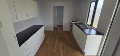 House For Sale - QLD - Ingham - 4850 - CHARMING RETREAT NEAR INGHAM'S HEART!  (Image 2)