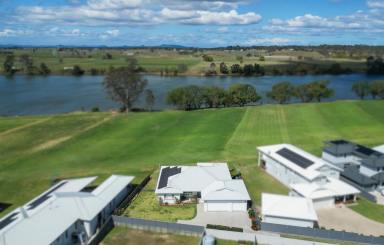 House For Sale - NSW - Grafton - 2460 - IBIS COURT'S FIRST RIVERFRONT OFFERING (Image 2)