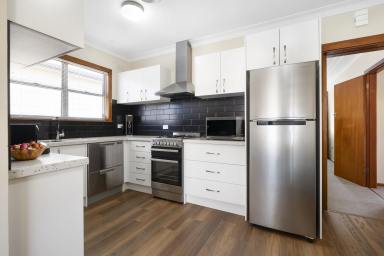 House For Lease - NSW - Lithgow - 2790 - Immaculate Renovation in a Prime Location  (Image 2)