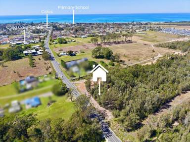 Residential Block For Sale - NSW - Old Bar - 2430 - UNIQUE HOLDING IN FUTURE GROWTH CORRIDOR  (Image 2)