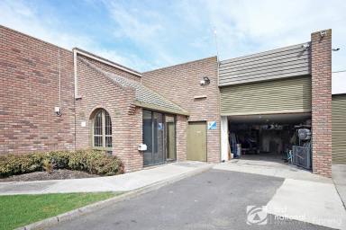 Industrial/Warehouse For Sale - VIC - Cranbourne - 3977 - FUNCTIONAL WAREHOUSE – GREAT LOCATION (Image 2)