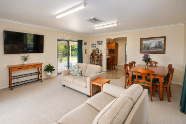 Cropping For Sale - VIC - Nanneella - 3561 - TIDY 9.5 ACRE LIFESTYLE PROPERTY WITH EXCELLENT SHEDDING & WATER (Image 2)