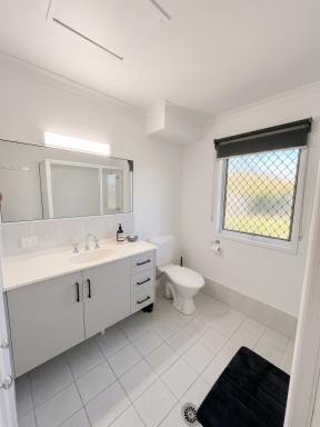 Apartment For Lease - QLD - Manoora - 4870 - Convenient Manoora Location  (Image 2)
