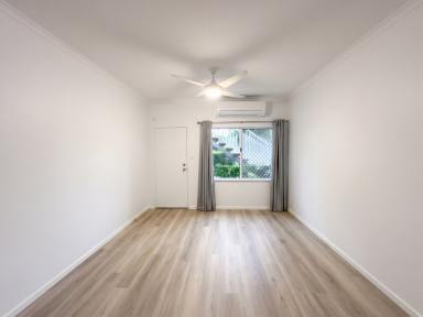 Apartment For Lease - QLD - Manoora - 4870 - Convenient Manoora Location  (Image 2)