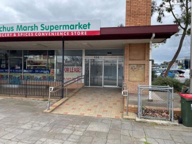 Retail For Lease - VIC - Bacchus Marsh - 3340 - Large space for rent with outdoor area on Main St (Image 2)
