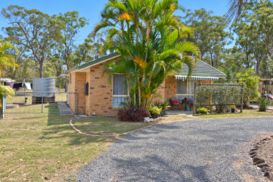 House For Sale - QLD - Redridge - 4660 - ACREAGE WITH BRICK HOME AND TOWN WATER  (Image 2)