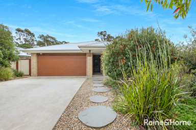 House For Sale - NSW - South Nowra - 2541 - Space to Live, Room to Grow  (Image 2)