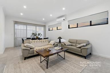 House For Sale - WA - Innaloo - 6018 - NEAR NEW & WAITING FOR YOU! (Image 2)