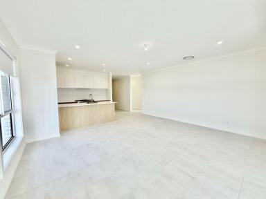 House Leased - NSW - Old Bar - 2430 - Spacious Modern Home with Media Room  (Image 2)
