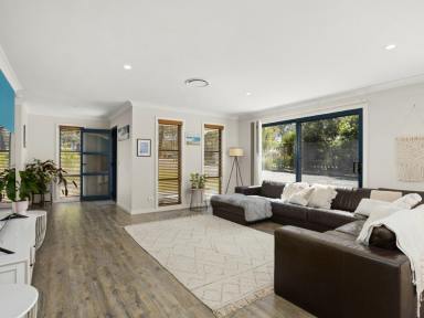 House For Lease - NSW - Old Bar - 2430 - LIFESTYLE ACREAGE ON THE COAST  (Image 2)