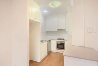 Unit For Lease - QLD - Harristown - 4350 - PRIVATE 1 BEDROOM STUDIO  (Image 2)