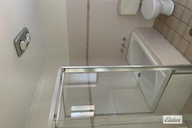 Townhouse For Lease - NSW - Wollongong - 2500 - MODERN 3 BEDROOM TOWNHOUSE - WALK TO THE HOSPITAL  (Image 2)