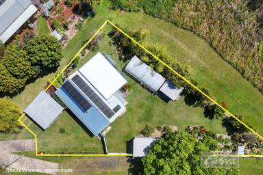 House For Sale - QLD - Cooloola Cove - 4580 - CHARACTER, CHARM & YOUR OWN PRIVATE GARDEN RETREAT  (Image 2)