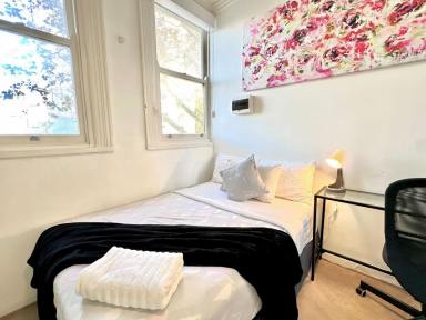 Studio For Lease - NSW - Potts Point - 2011 - Modern Living in the Iconic 'Astoria' Building (Image 2)