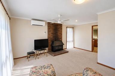 House For Sale - VIC - Elmore - 3558 - SOLID AV JENNINGS HOME ON A GENEROUS BLOCK  (Image 2)