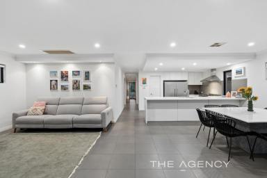 House For Sale - WA - Duncraig - 6023 - Refinement Meets Real Functionality! (Image 2)