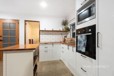 House For Sale - WA - West End - 6530 - Renovated, Coastal & Ready to Enjoy (Image 2)
