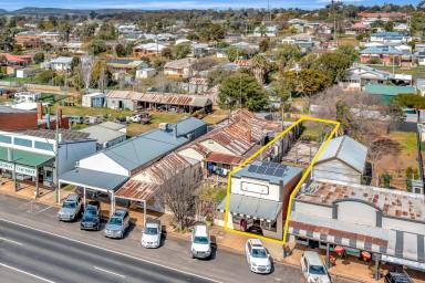 House For Sale - NSW - Dunedoo - 2844 - COMMERCIAL OPPORTUNITY IN PRIME POSITION  (Image 2)