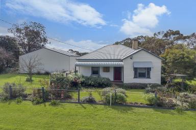 House For Sale - VIC - Macarthur - 3286 - Quaint country living  (Image 2)