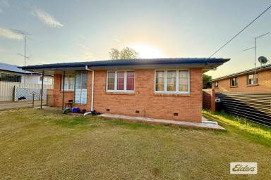 House For Sale - QLD - Gatton - 4343 - Spacious Family Home on 812m²  (Image 2)