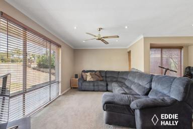 House For Sale - WA - Yangebup - 6164 - Pool Side For Summer Time! (Image 2)