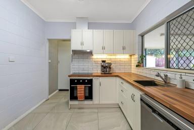 House For Lease - QLD - Bentley Park - 4869 - Comfortable Family Home with Outdoor Living & 6.6kW Solar  (Image 2)