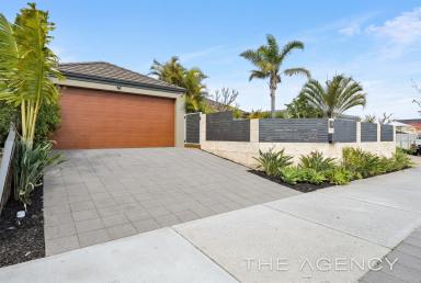 House For Sale - WA - Madeley - 6065 - A STUNNING RENOVATED SANCTUARY – RESORT-STYLE LIVING WITH HOME BUSINESS POTENTIAL! (Image 2)