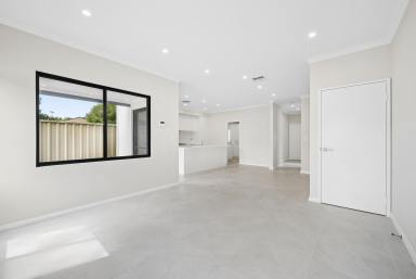 House For Lease - WA - Karawara - 6152 - BEAUTIFULLY DESIGNED  (Image 2)