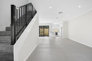 House For Lease - WA - Karawara - 6152 - MODERN LIVING IN THE HEART OF KARAWARA (Image 2)