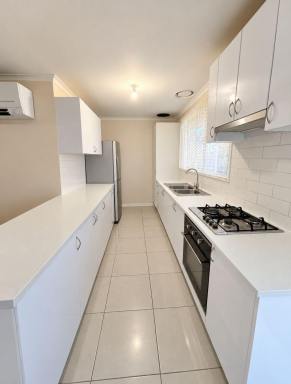 House For Lease - VIC - Echuca - 3564 - Spacious family home with multiple living areas  (Image 2)