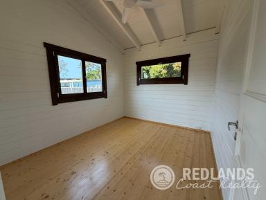 House For Sale - QLD - Russell Island - 4184 - NEW Charming Island Bungalow, Near Wahine Boat Ramp  (Image 2)