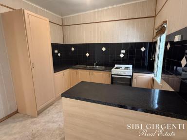 Unit Leased - QLD - Mareeba - 4880 - Cozy 2- Bedroom Unit in Paddys Green  (Image 2)