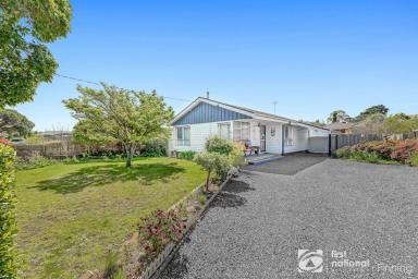 House For Sale - VIC - Beaconsfield - 3807 - PERFECT FOR DEVELOPMENT OR TO BUILD SPECIALIST SUITE'S (STCA)  (Image 2)