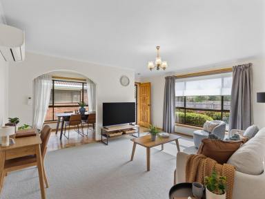 Unit For Sale - TAS - Ulverstone - 7315 - Easy Living in a Convenient Location  (Image 2)