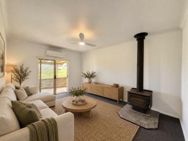 House For Lease - NSW - Mitchells Island - 2430 - Charming Country Cottage with River Views  (Image 2)