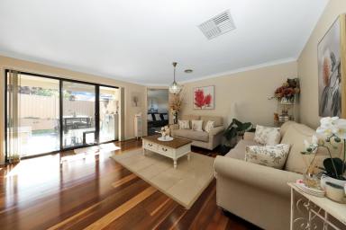 House For Sale - NSW - Tumut - 2720 - Quality Living!  (Image 2)