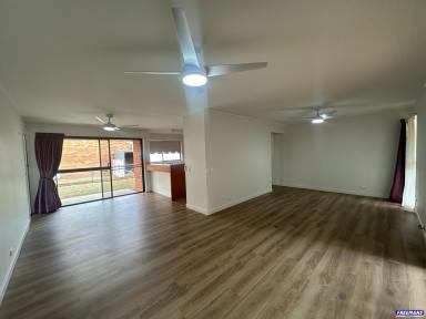 House For Lease - QLD - Kingaroy - 4610 - Freshy Renovated 3 Bedroom Home  (Image 2)