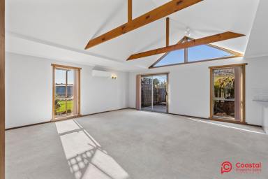 House For Sale - TAS - Devonport - 7310 - LIFESTYLE LIVING!  (Image 2)
