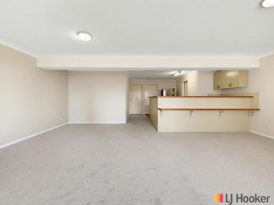 House For Sale - NSW - Surf Beach - 2536 - Coastal Living Just 400m from Surf Beach Ground Floor | 2 Bedrooms | Lock-Up Garage | Low Maintenance  (Image 2)