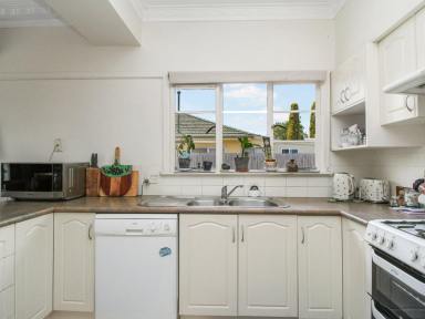 House For Lease - VIC - East Bairnsdale - 3875 - 41 Macrae Street, East Bairnsdale  (Image 2)
