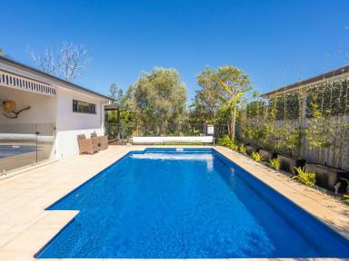 House For Sale - NSW - Wallabi Point - 2430 - IMMACULATE FROM FRONT TO BACK  (Image 2)