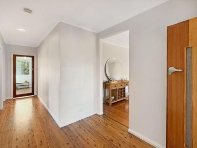House For Sale - VIC - Wodonga - 3690 - Sunlit Charm, Modern Style & Central Convenience... (Image 2)