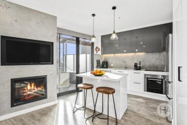 Apartment For Sale - VIC - Rosebud - 3939 - Stunning Bay Views & Coastal Living  (Image 2)