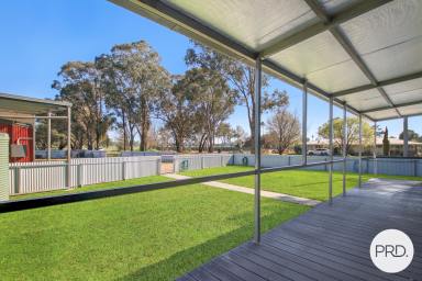 House For Sale - NSW - Morven - 2660 - QUAINT COUNTRY LIVING  (Image 2)