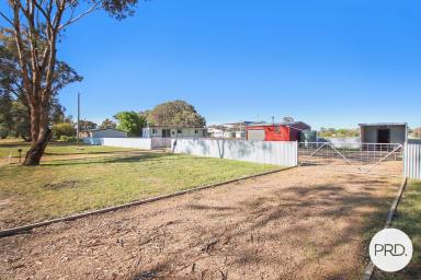 House For Sale - NSW - Morven - 2660 - QUAINT COUNTRY LIVING  (Image 2)