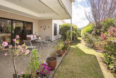House For Sale - WA - Margaret River - 6285 - GARDEN DELIGHT  (Image 2)